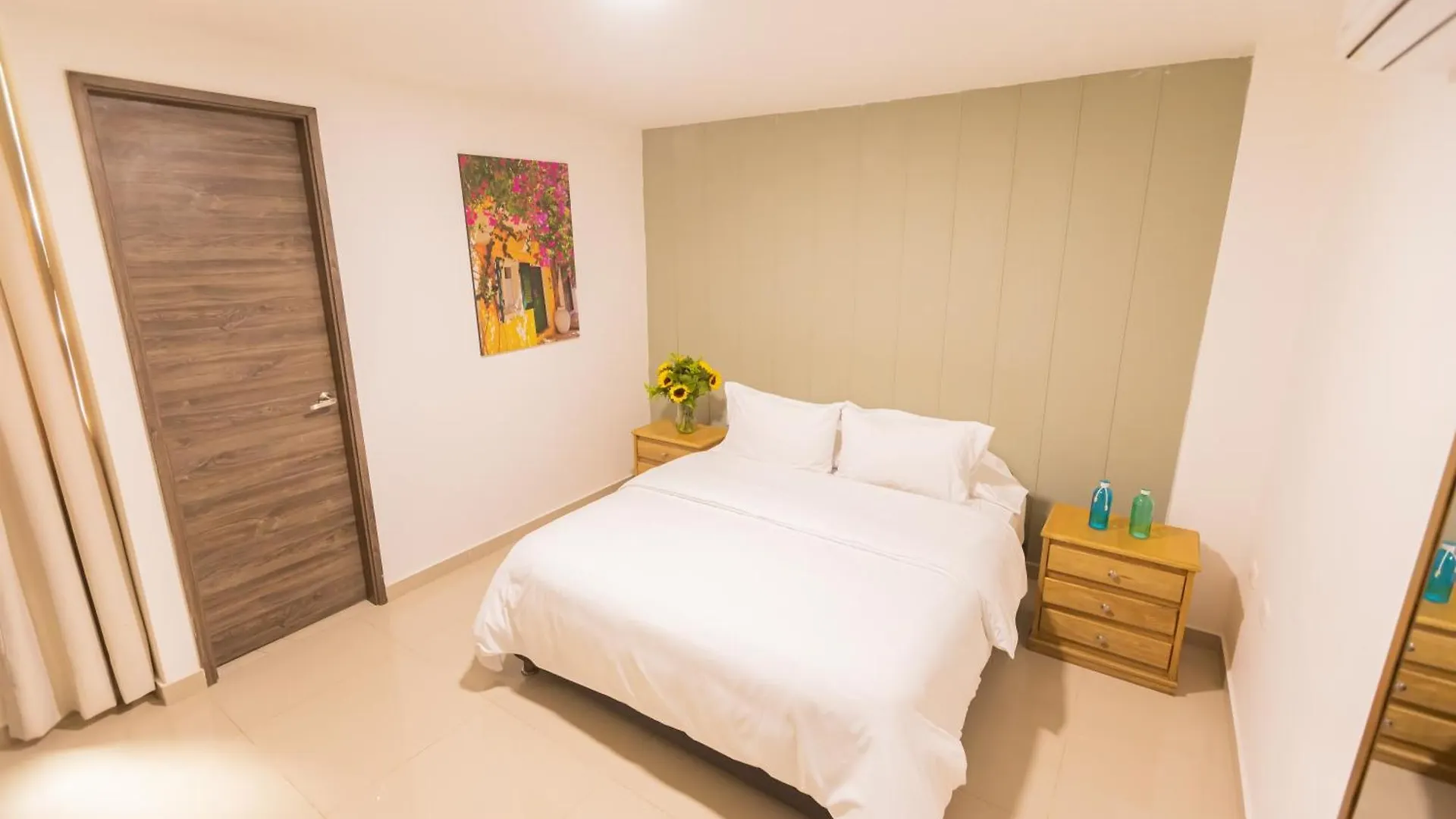 Rocco Hotel Bed & Breakfast Cartagena  0*,